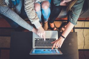 In Dividenden oder P2P-Kredite investieren? In Dividenden oder P2P-Kredite investieren?